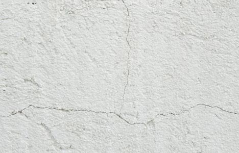 Fissures multiples sur les façades