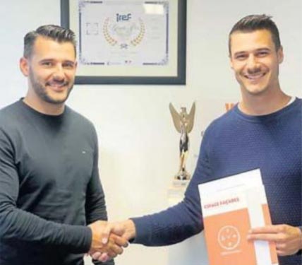 Espace Façades, un geste pour les soignants