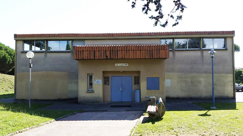 Ravalement de la salle Jacques Brel de Castanet-Tolosan par Espace Façades - Avant
