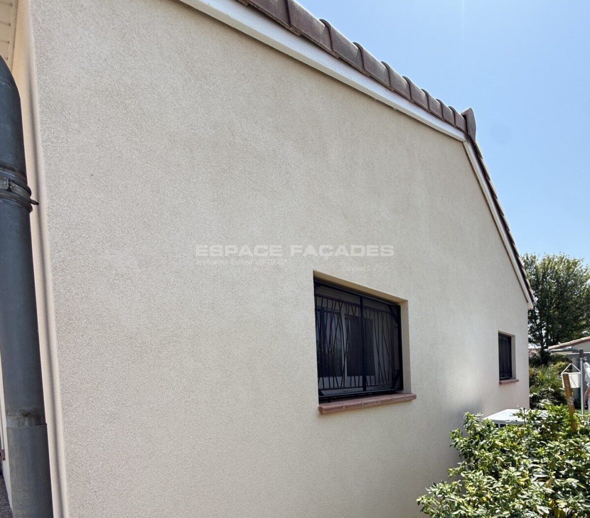 Façade maison fenêtre sécurité Espace Façades