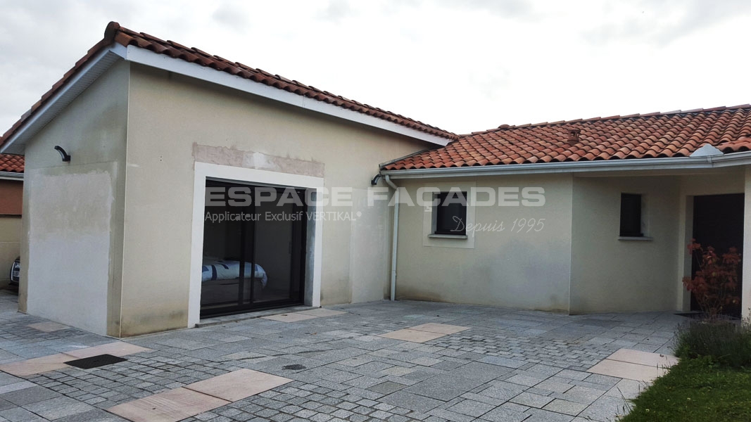 Ravalement de façade à Toulouse réalisé par Espace Façades