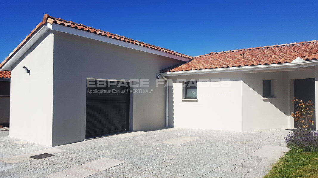 Ravalement de façade à Toulouse réalisé par Espace Façades