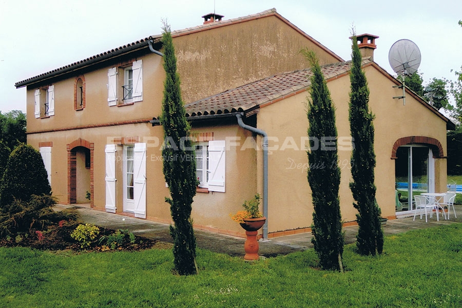 Ravalement de façade à Aigrefeuille réalisé par Espace Façades