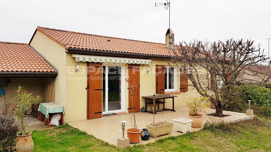 Comblement des fissures et réparation du crépi à Tournefeuille avant