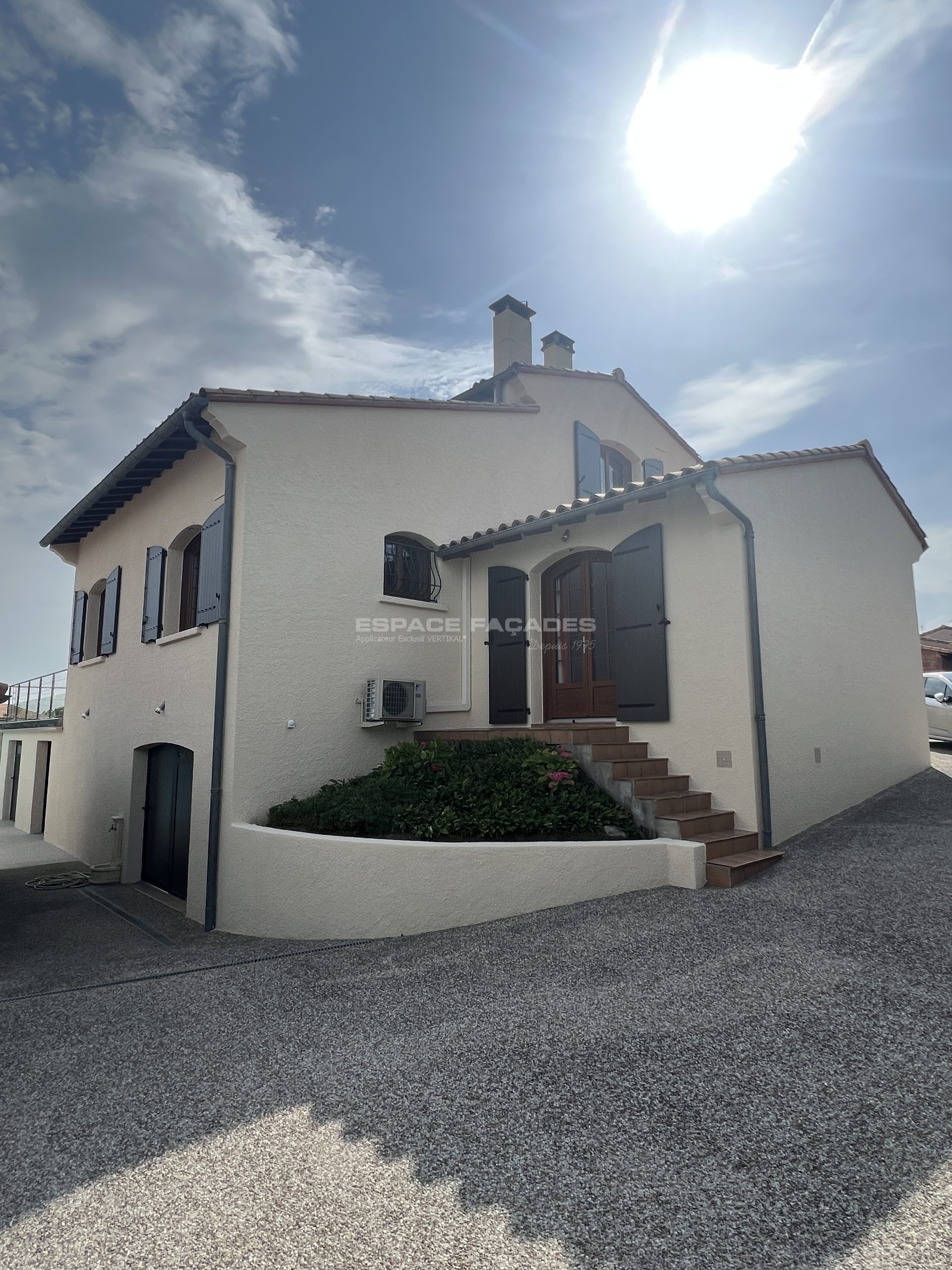 Ravalement de façade à Blagnac d'une maison à Blagnac, 31700, Haute-Garonne